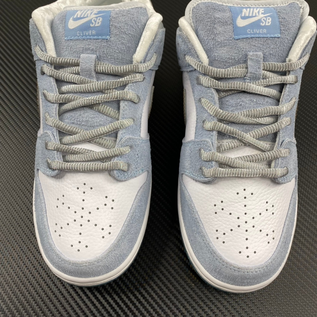 SB Dunk Low “Sean Cliver”
