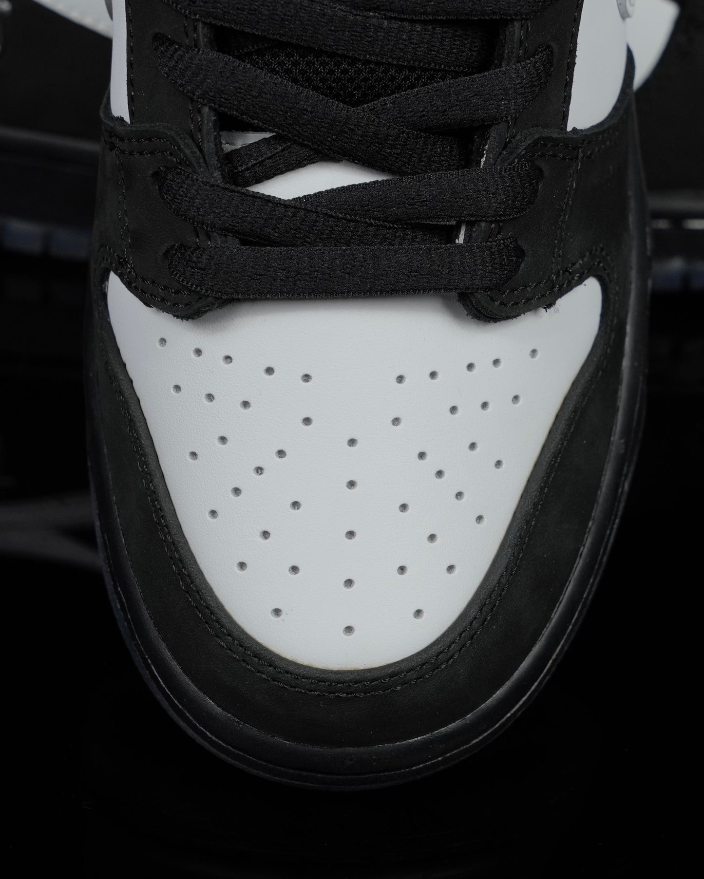 SB Dunk Low “Staple Panda Pigeon”