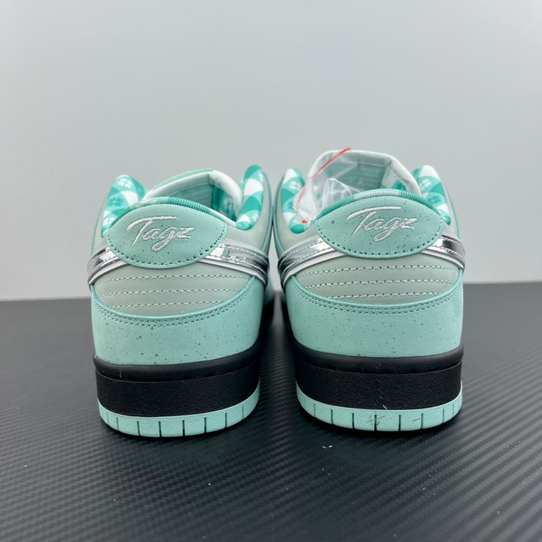 Concepts x Nike SB Dunk Low “Blue Sky Lobster”