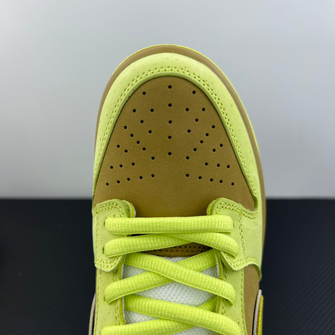 Concepts x Nike SB Dunk Low “Green Lobster”