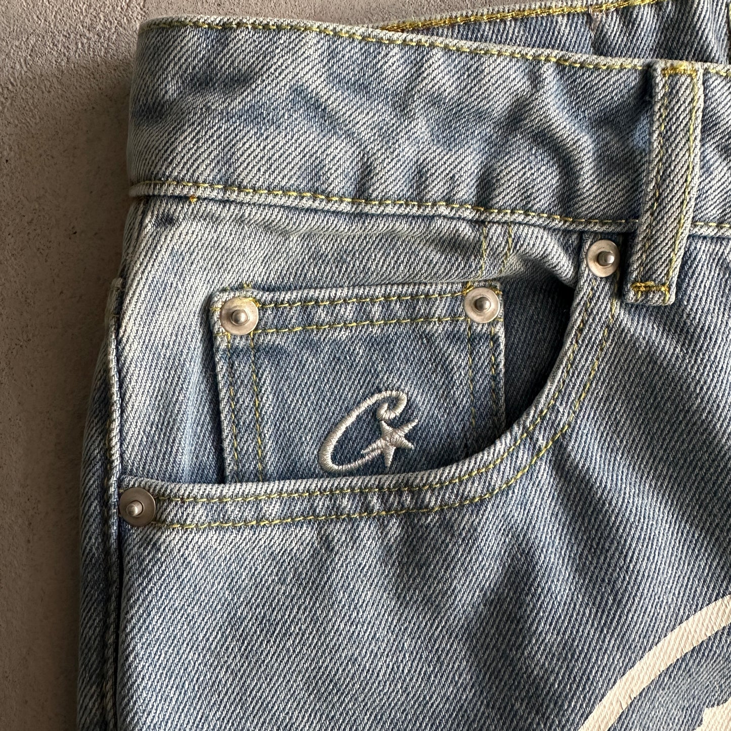 Calça Jeans Corteiz