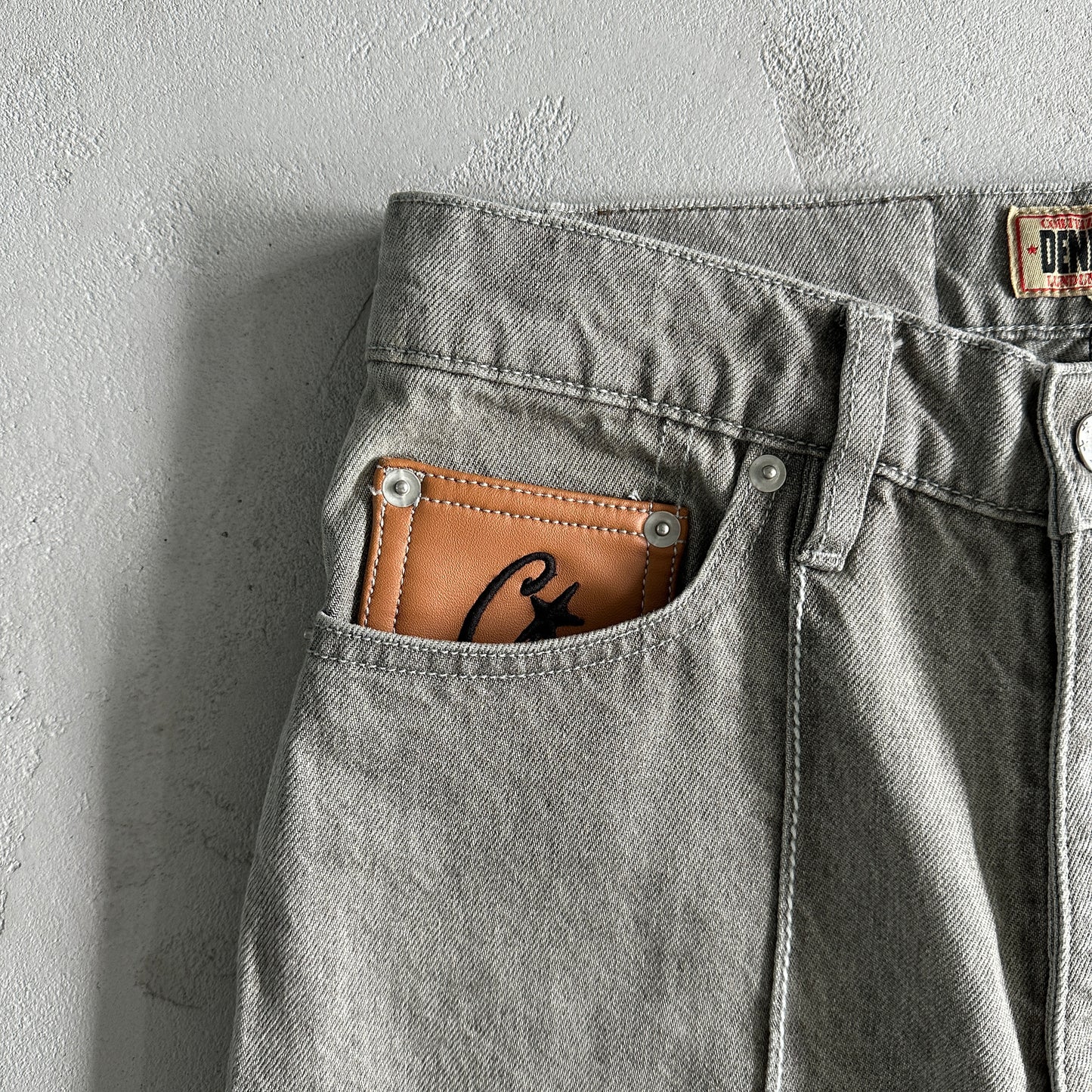 Corteiz Star Denim Pants “Grey”