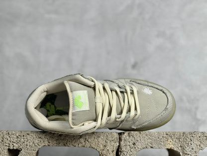 SB Dunk Low “Mummys”