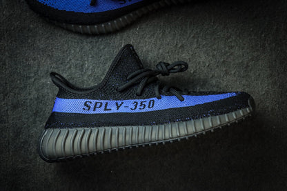 Yeezy 350 V2 “Dazzling Blue”