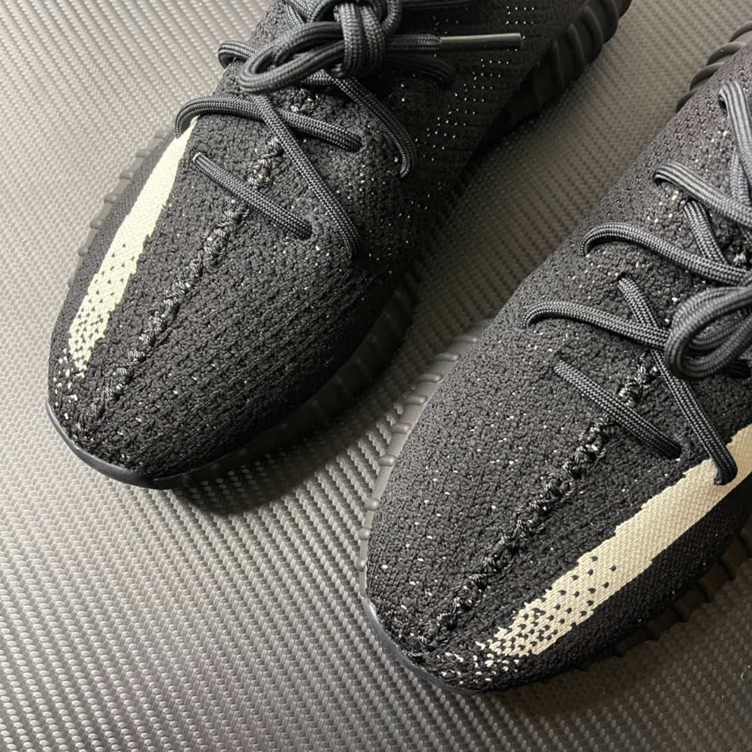 Yeezy 350 V2 “Oreo”