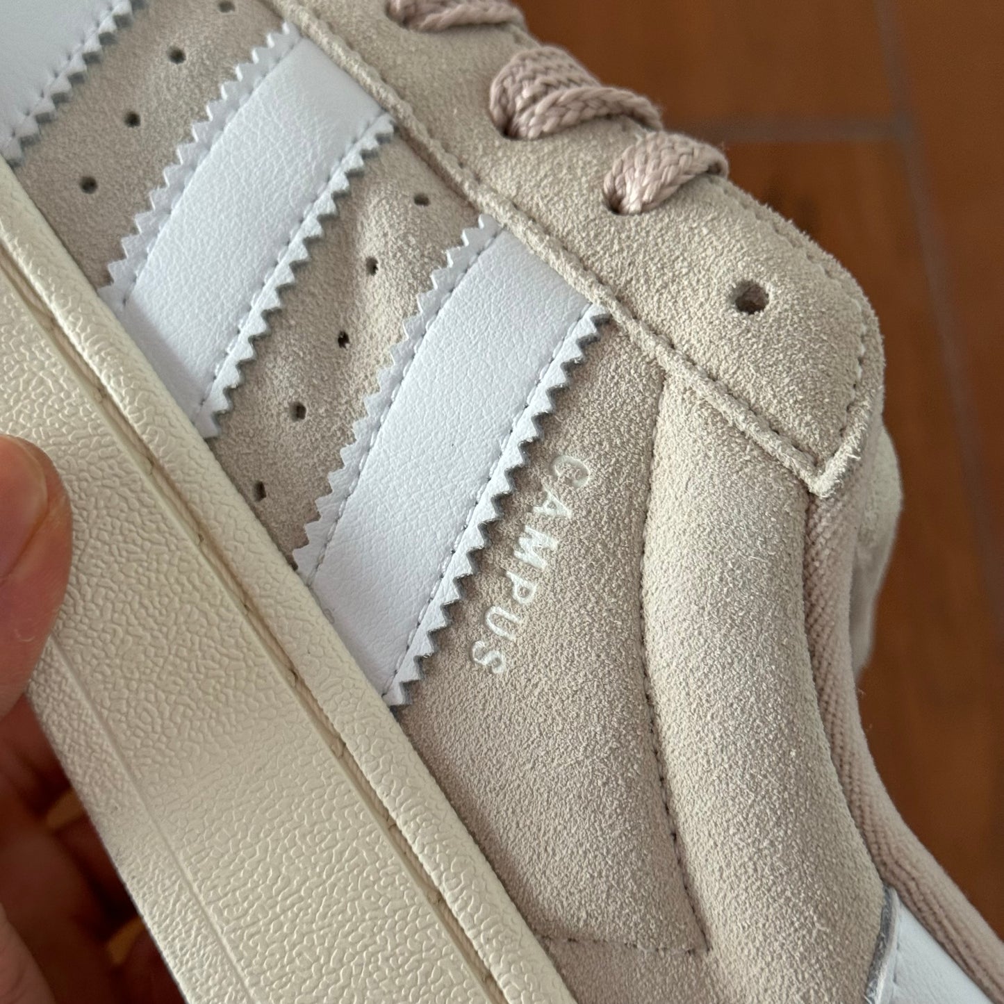 Campus 00s “Wonder White”