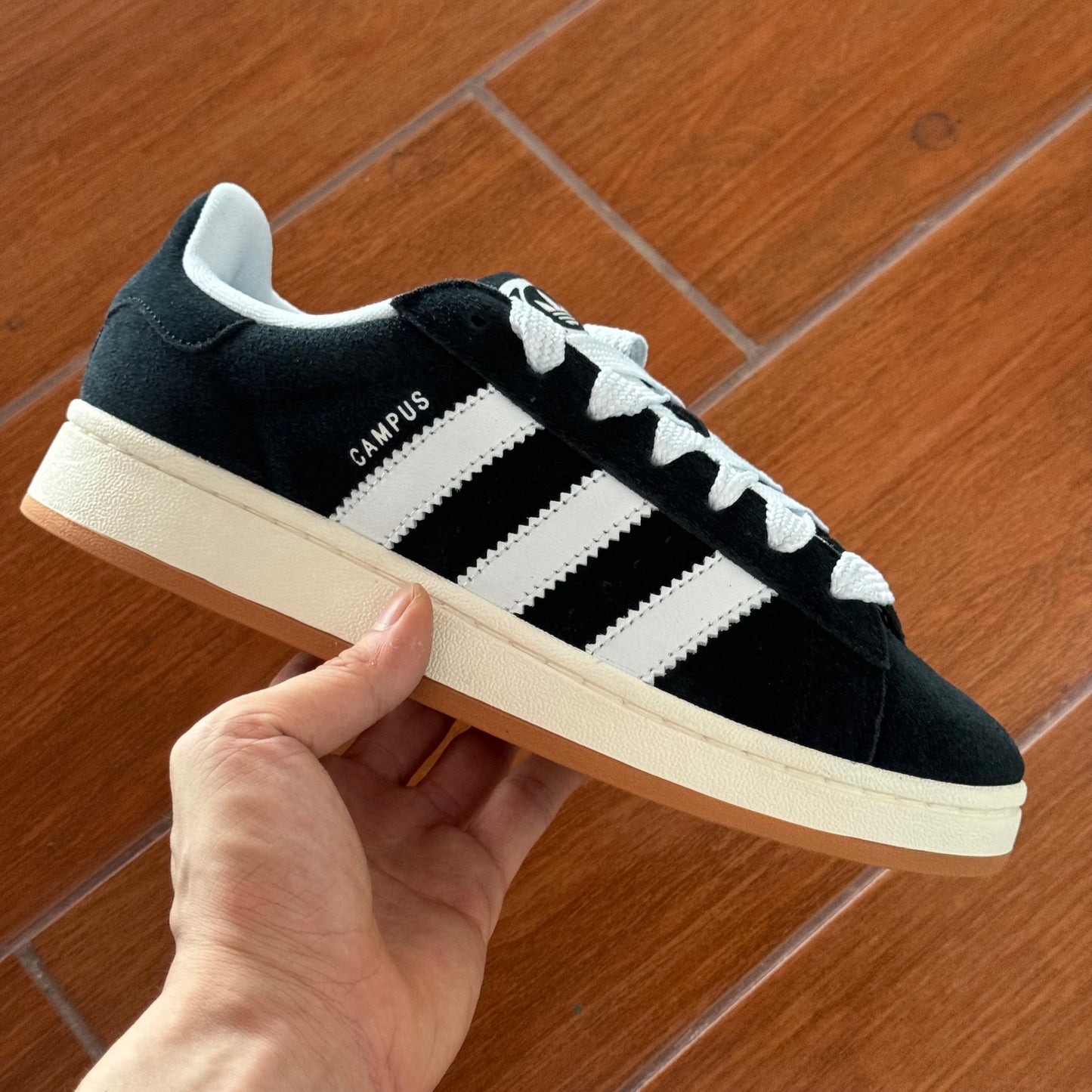 Campus 00s “Core Black”