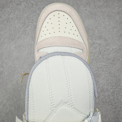 Bad Bunny x Adidas Forum Buckle Low “White”