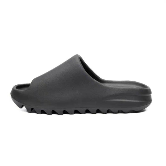 Yeezy Slide “Onyx”