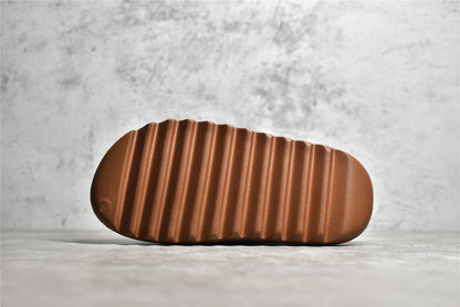 Yeezy Slide “Flax”