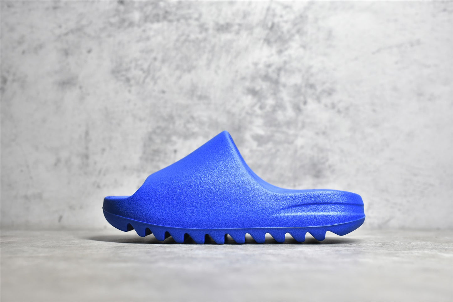 Yeezy Slide “Azure”