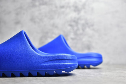 Yeezy Slide “Azure”