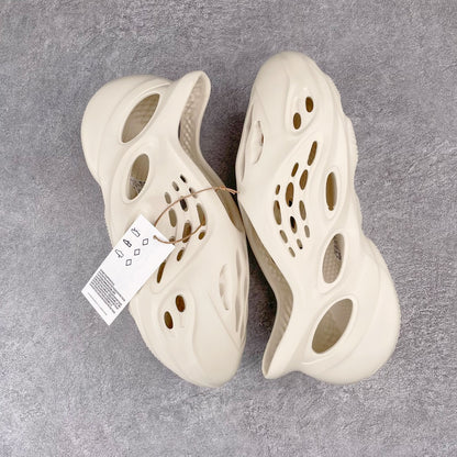 Foam Runner “Sand”