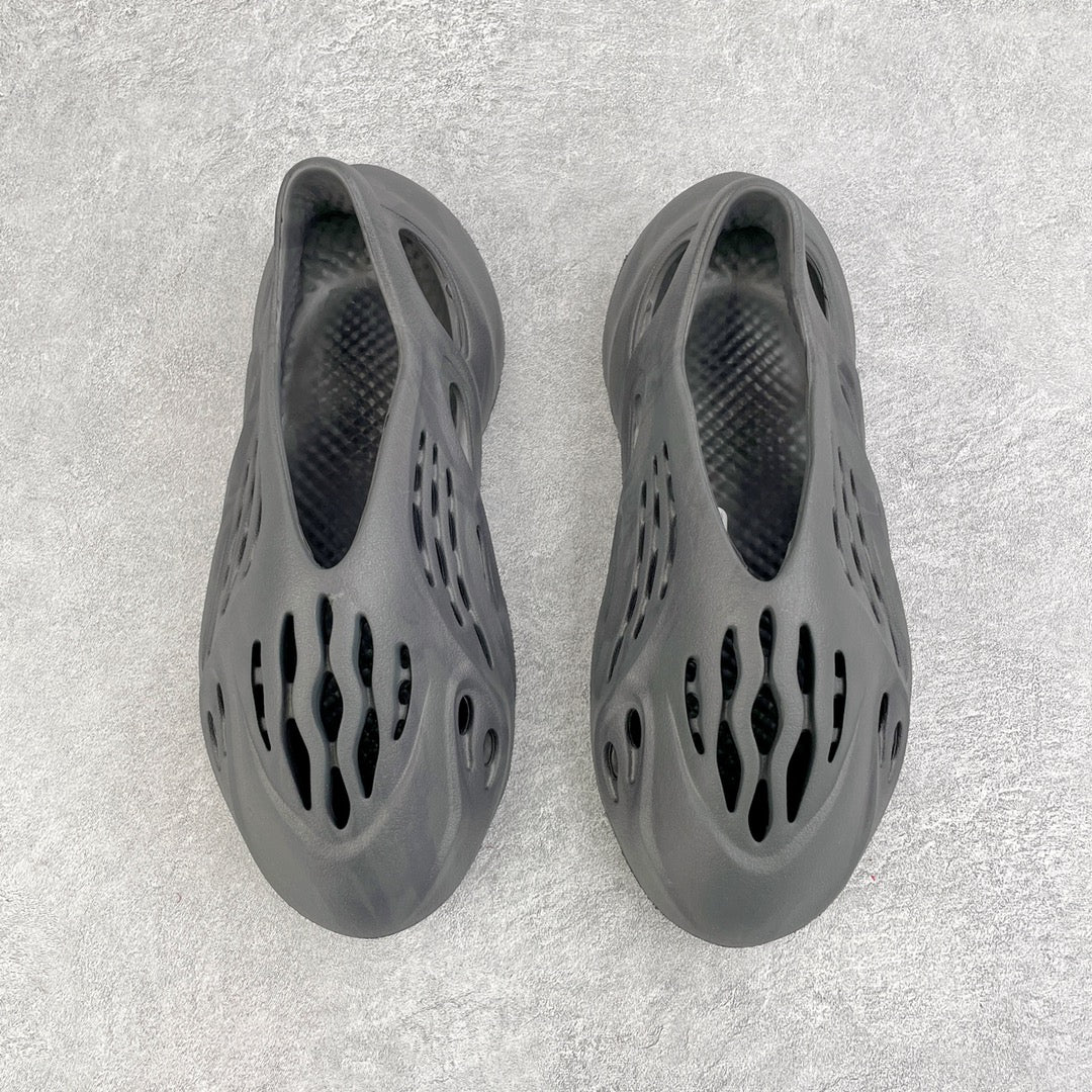 Foam Runner “Onyx”