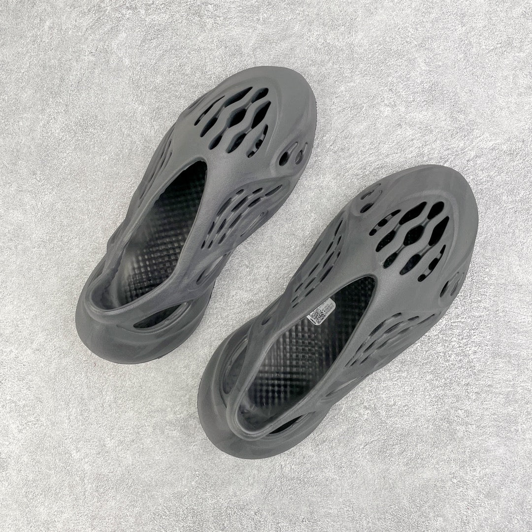 Foam Runner “Onyx”