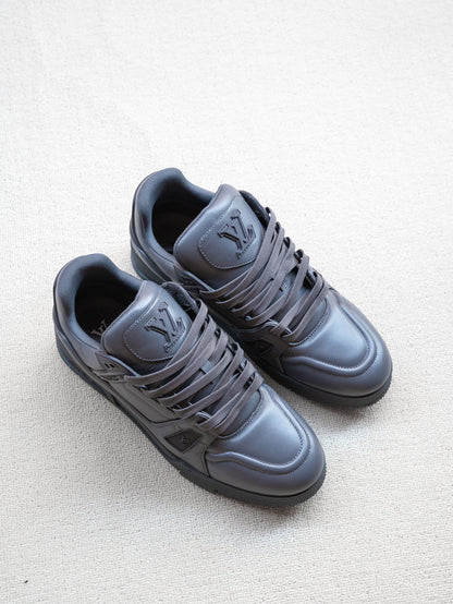 Louis Vuitton Trainer “Black”