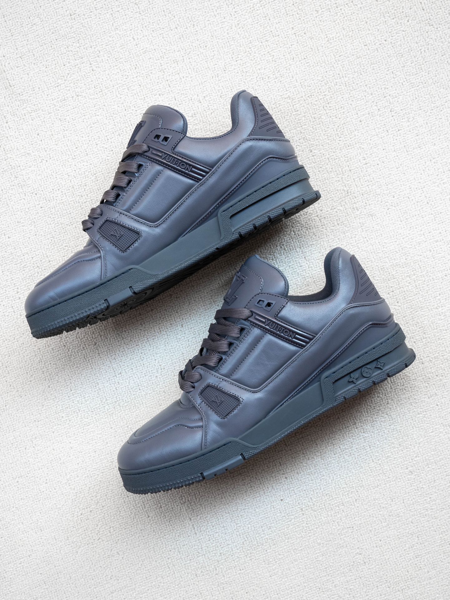 Louis Vuitton Trainer “Black”