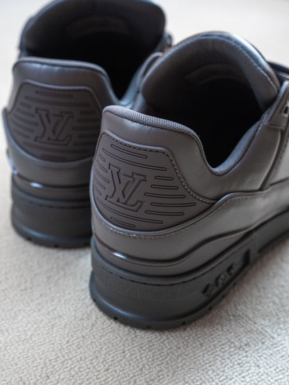 Louis Vuitton Trainer “Black”