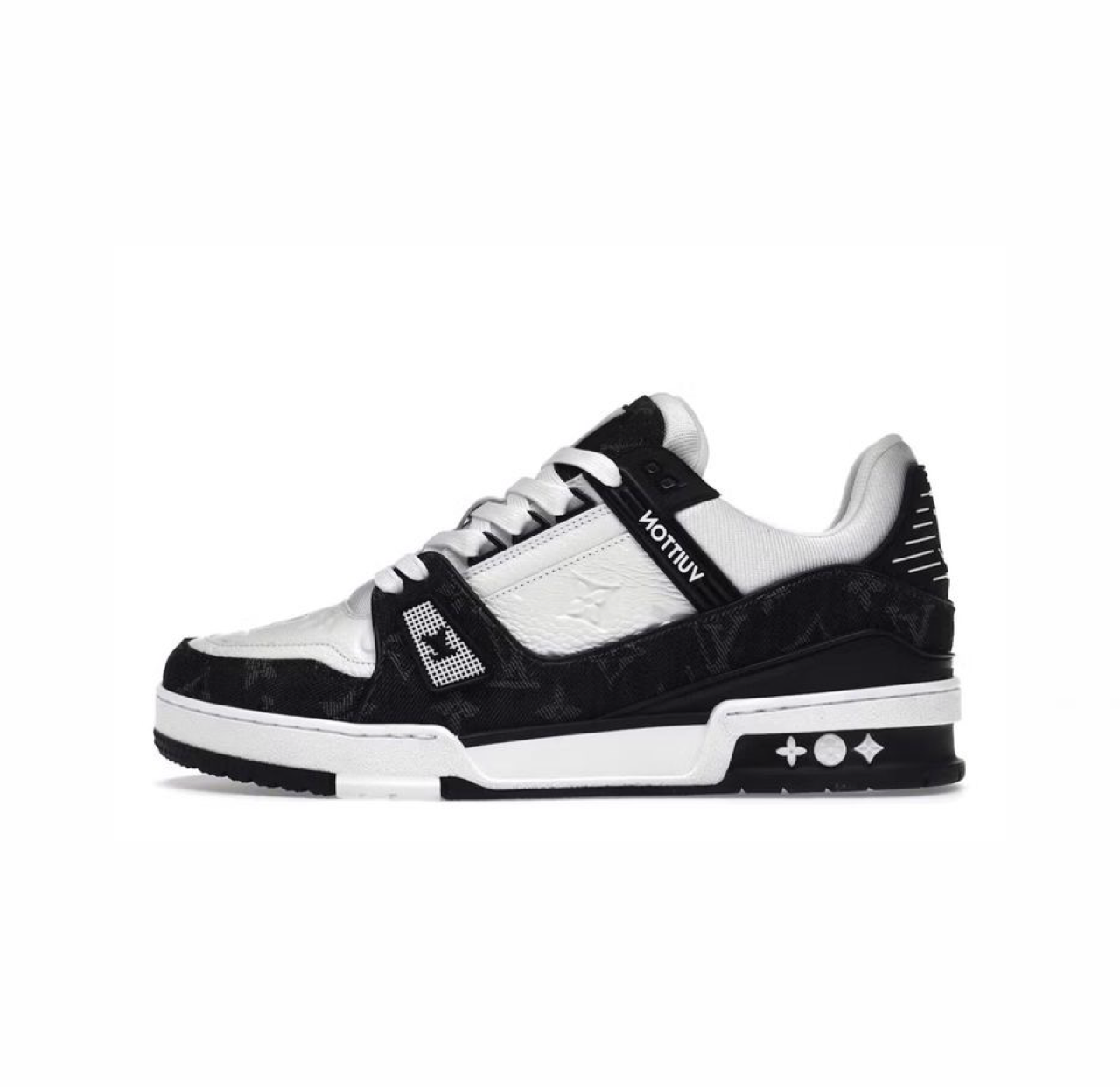 Louis Vuitton Trainer “White Black”