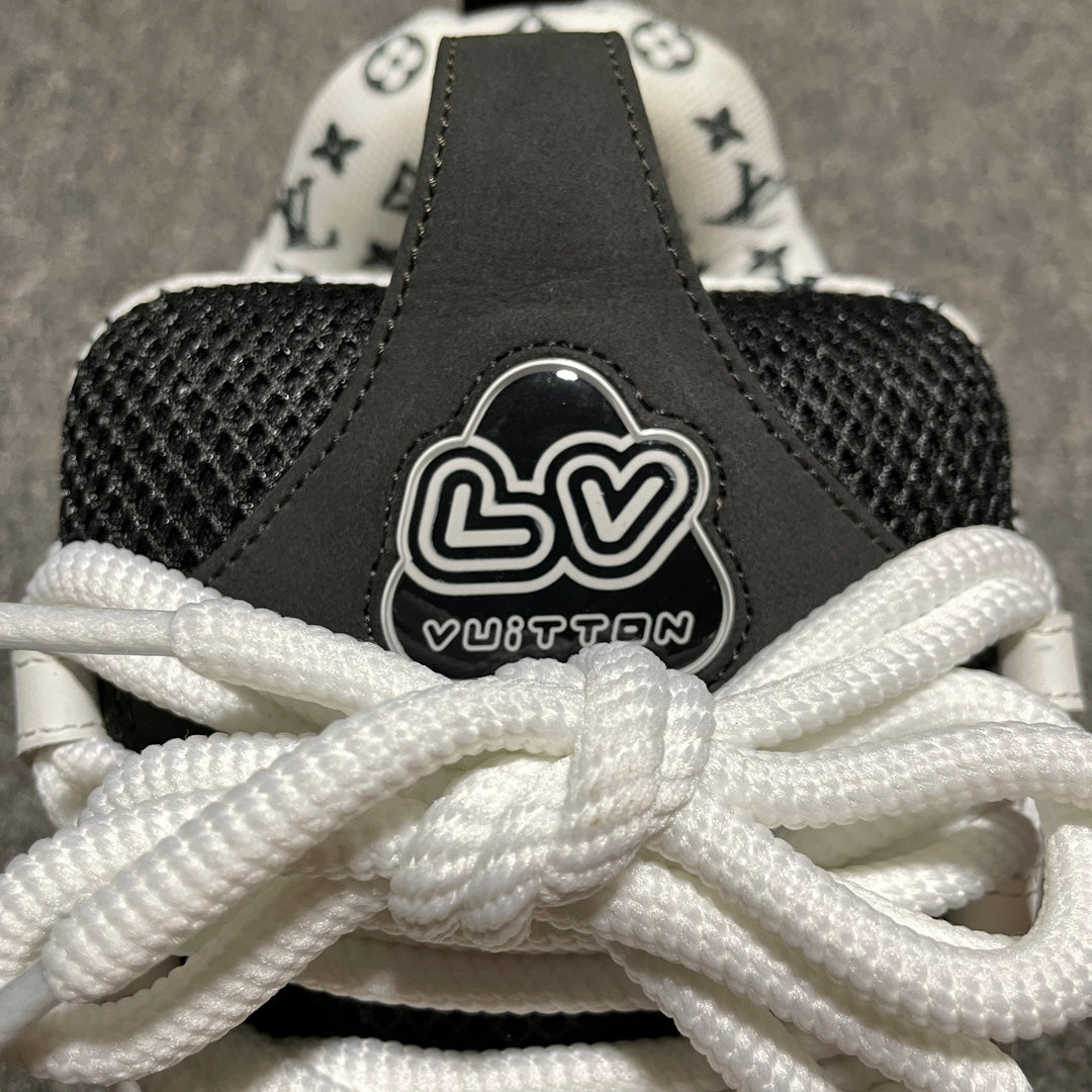 Louis Vuitton Skate “Grey White”