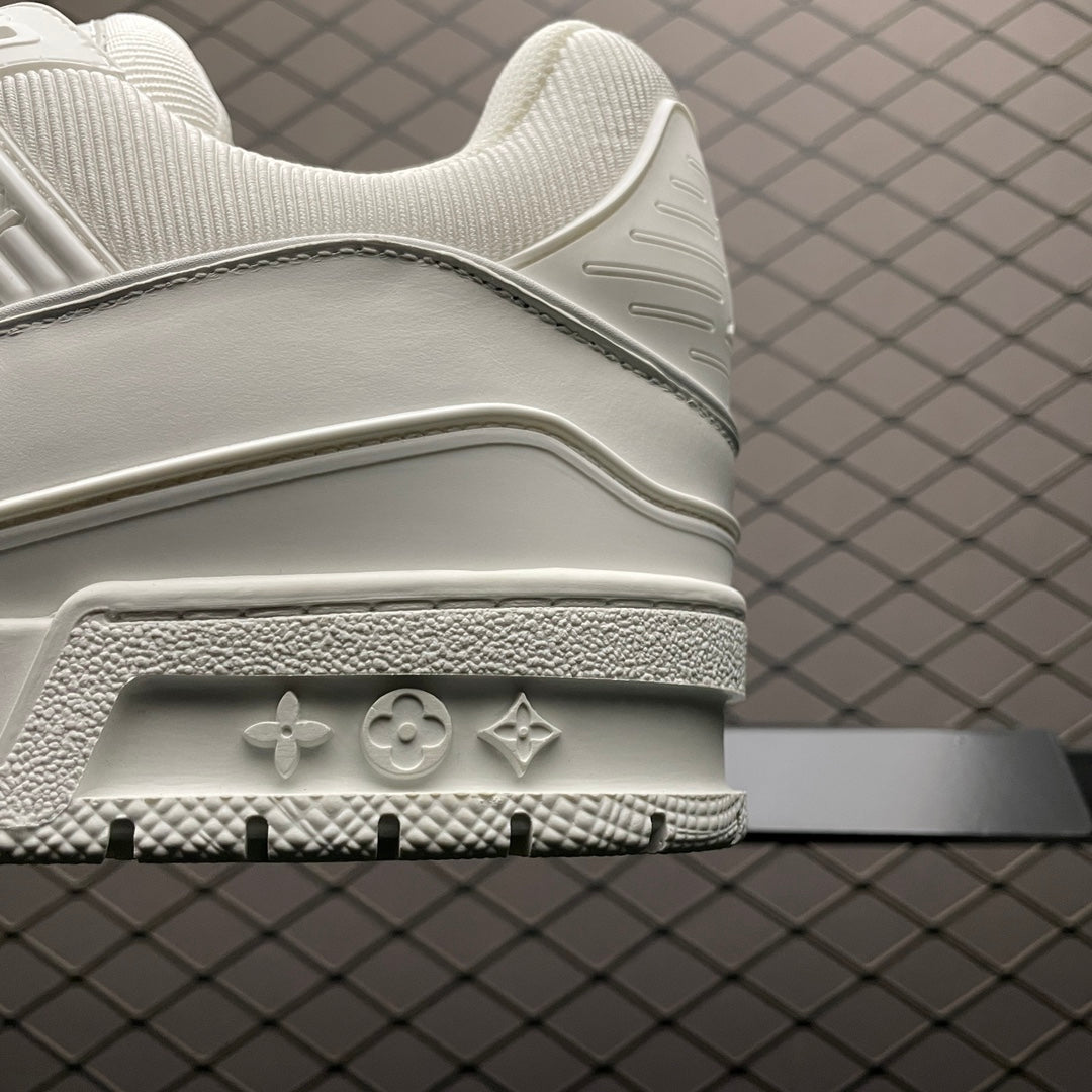 Louis Vuitton Trainer “White”