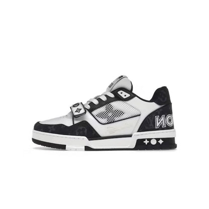 Louis Vuitton Trainer “Black White”