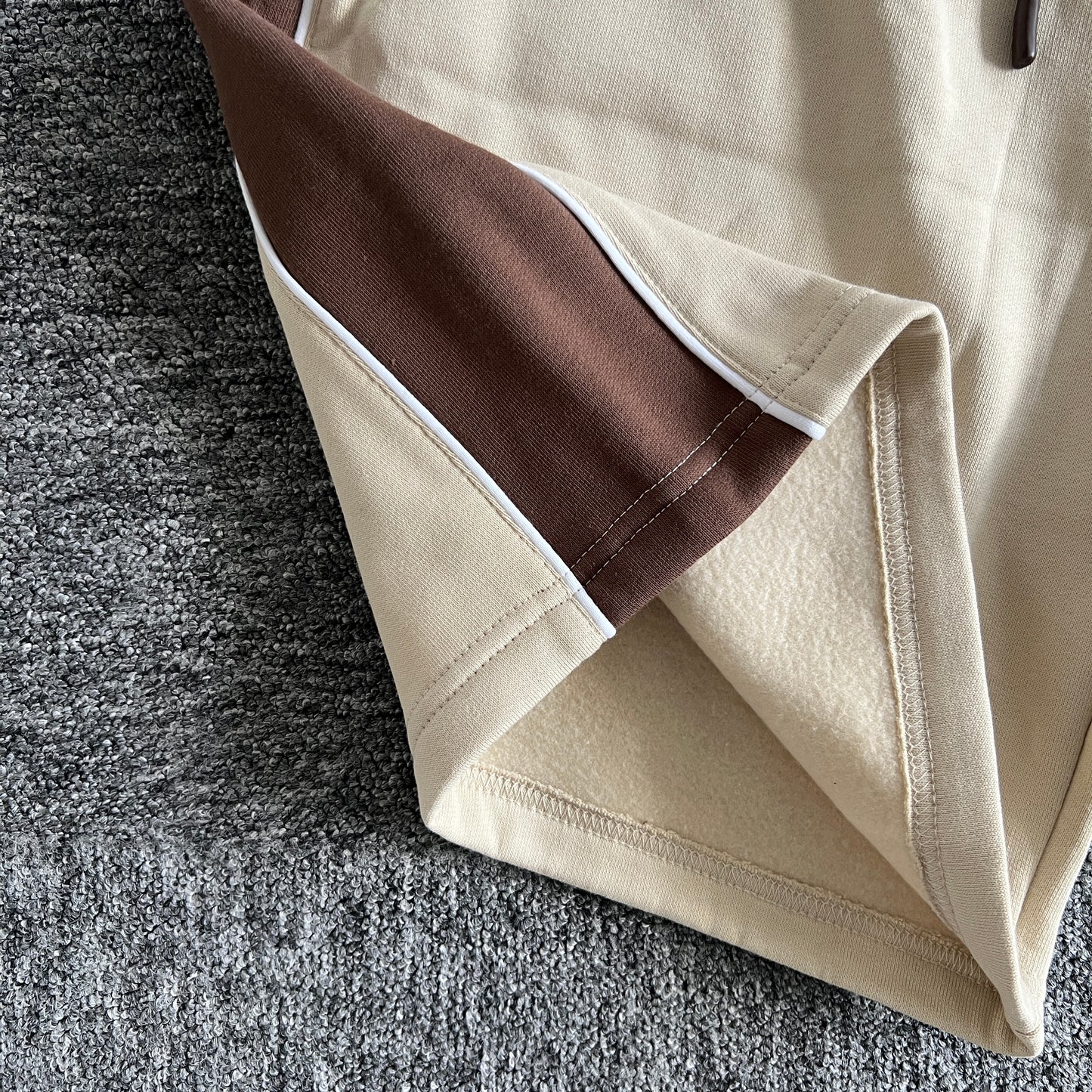 Syna World Short “Brown Beige”