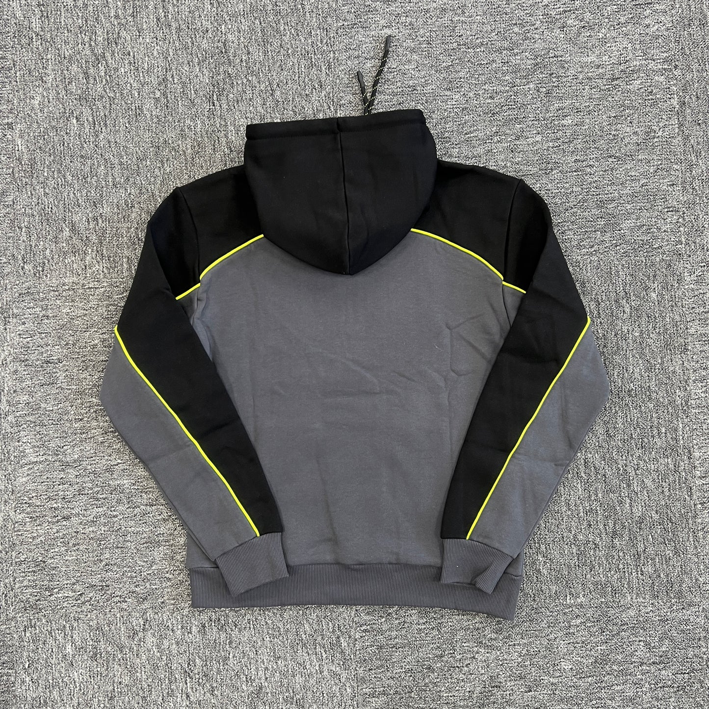 Syna World Hoodie “Black Grey”