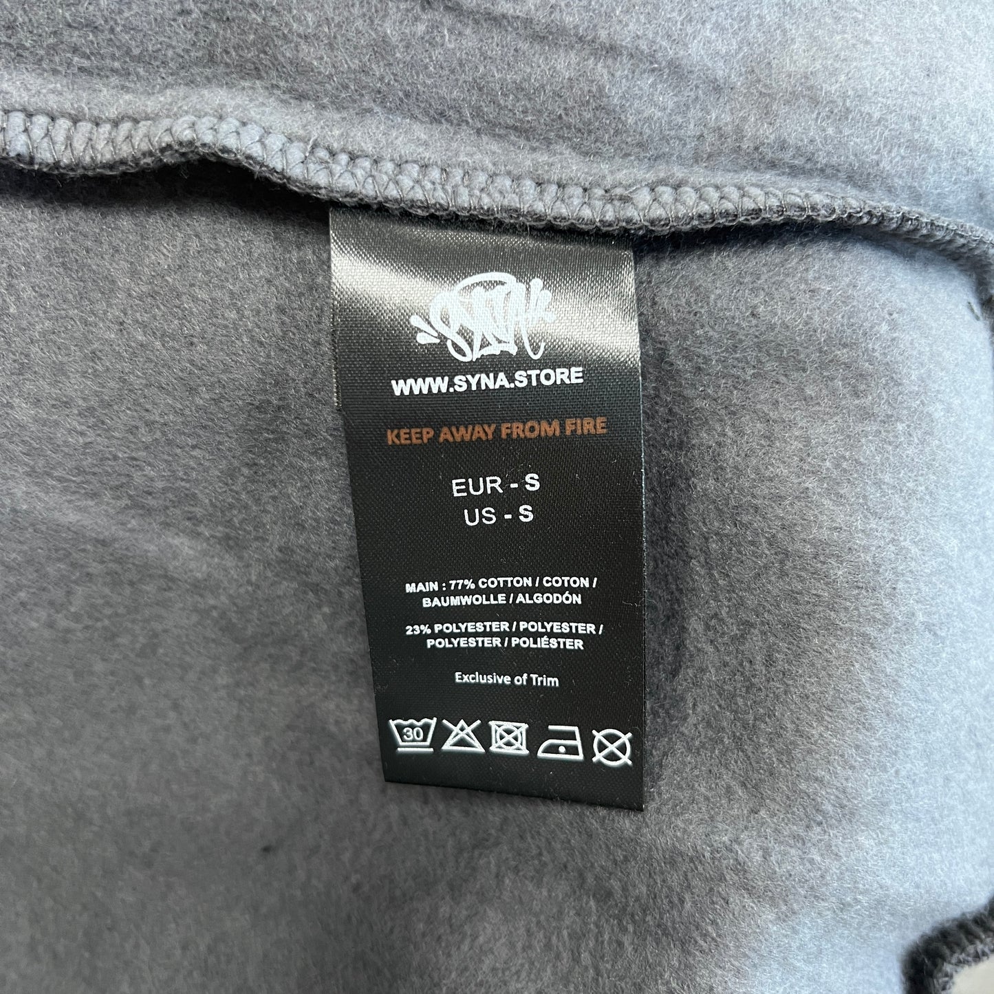 Syna World Hoodie “Black Grey”