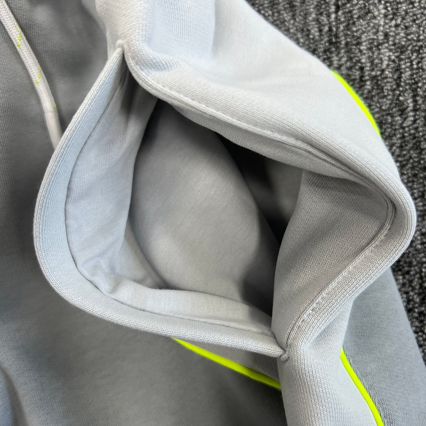 Syna World Short “Light Grey”