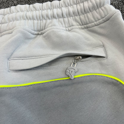 Syna World Short “Light Grey”