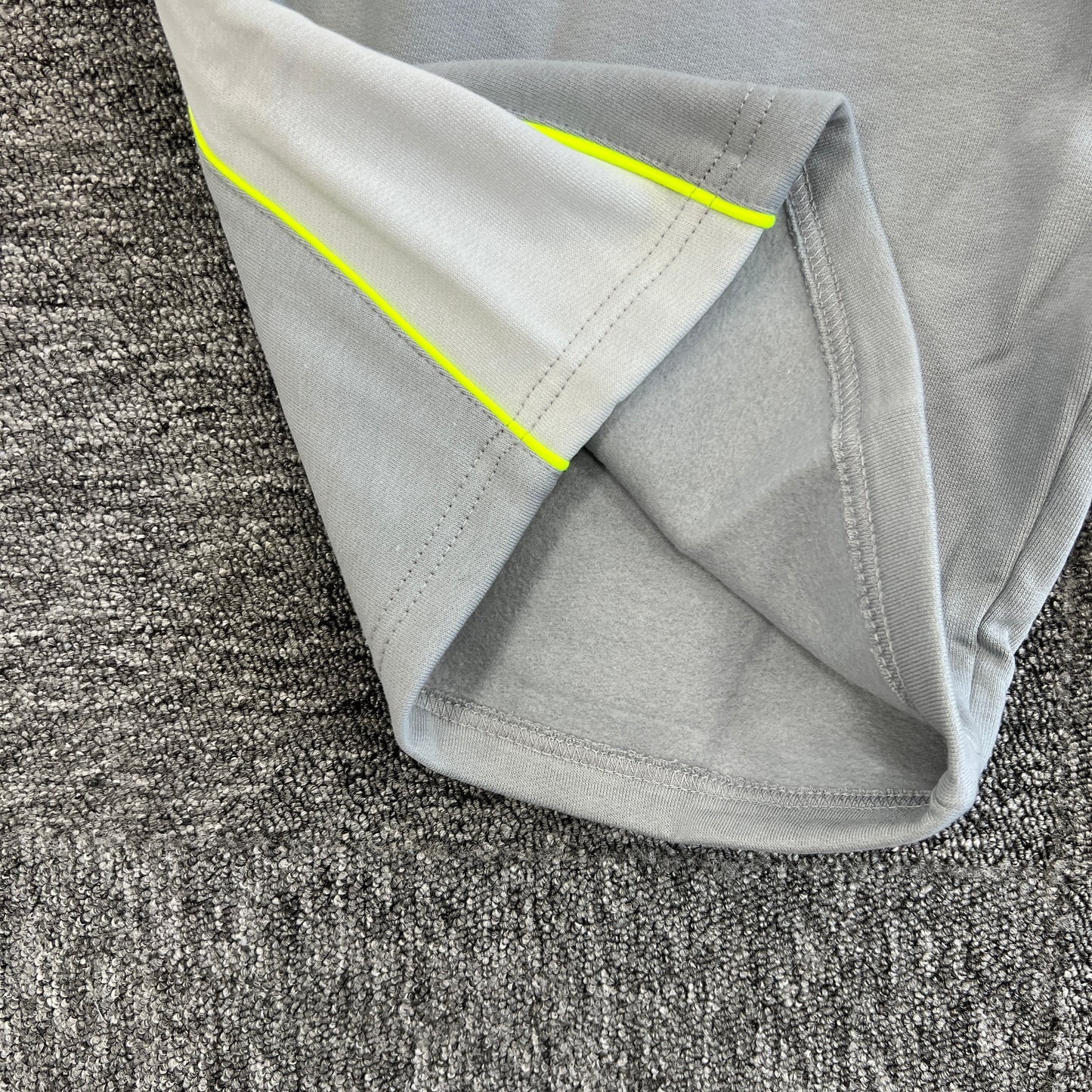 Syna World Short “Light Grey”