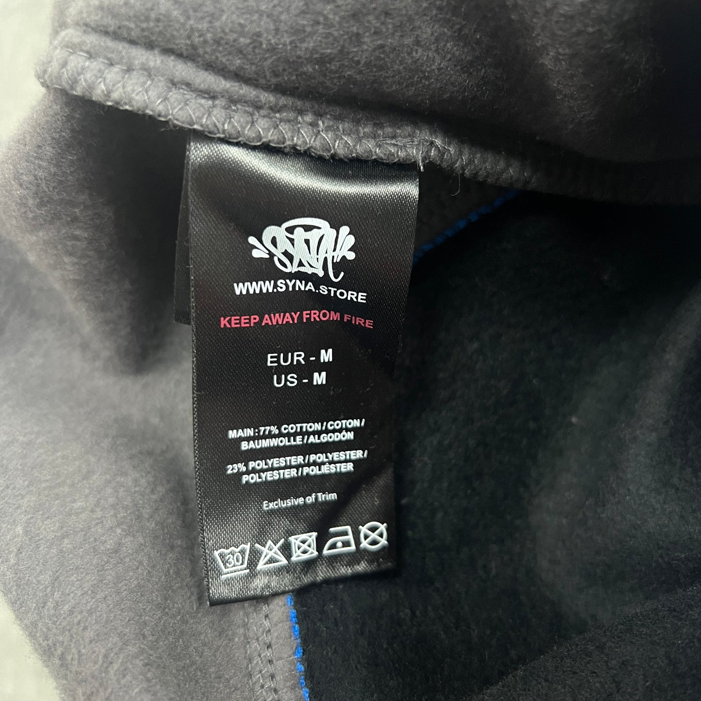 Syna World Short “Grey Black”