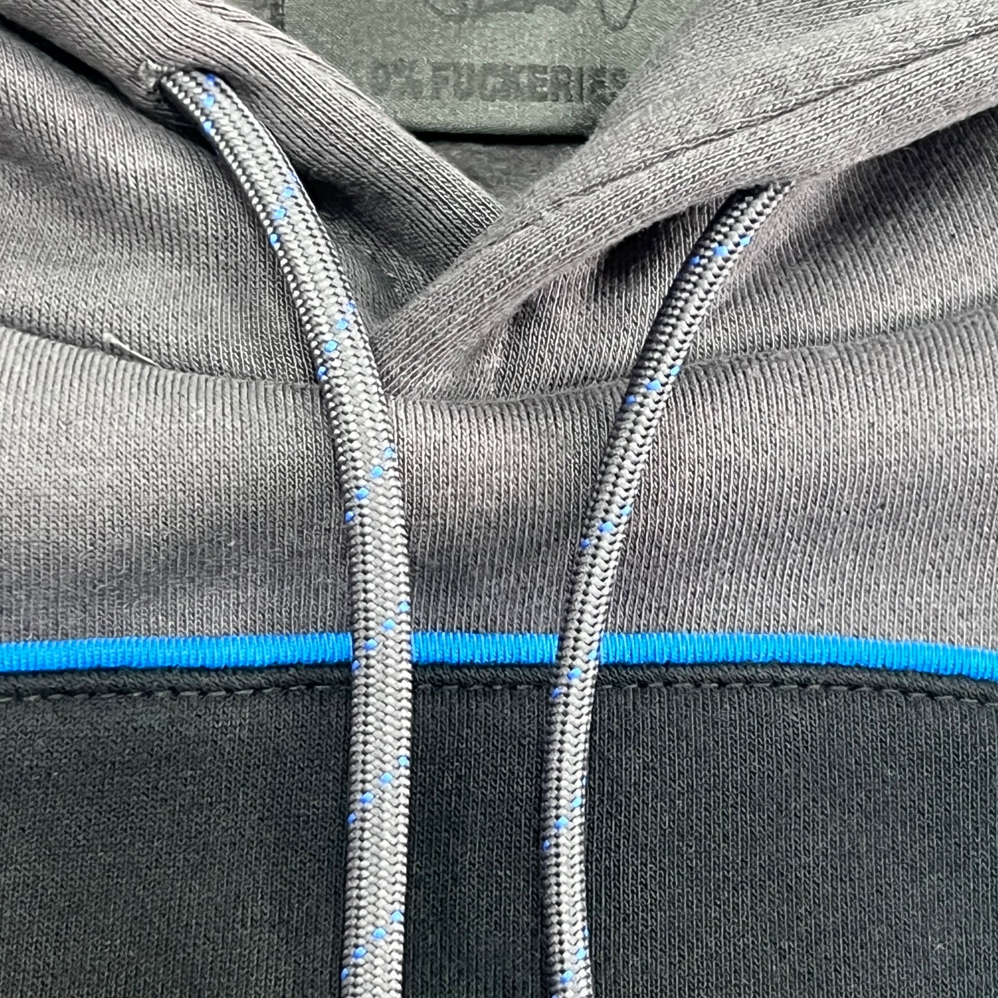 Syna World Hoodie “Grey Black”