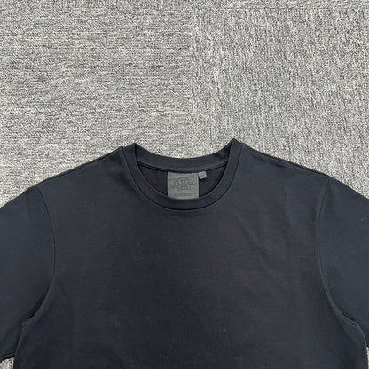 Syna World Outline Tee “Black”