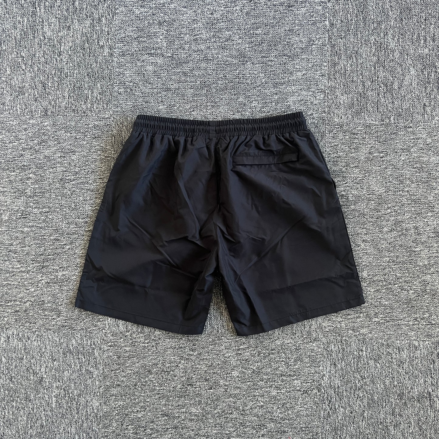 Syna World Outline Short “Black”