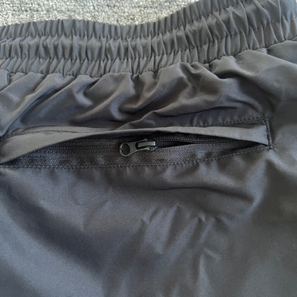 Syna World Outline Short “Black”