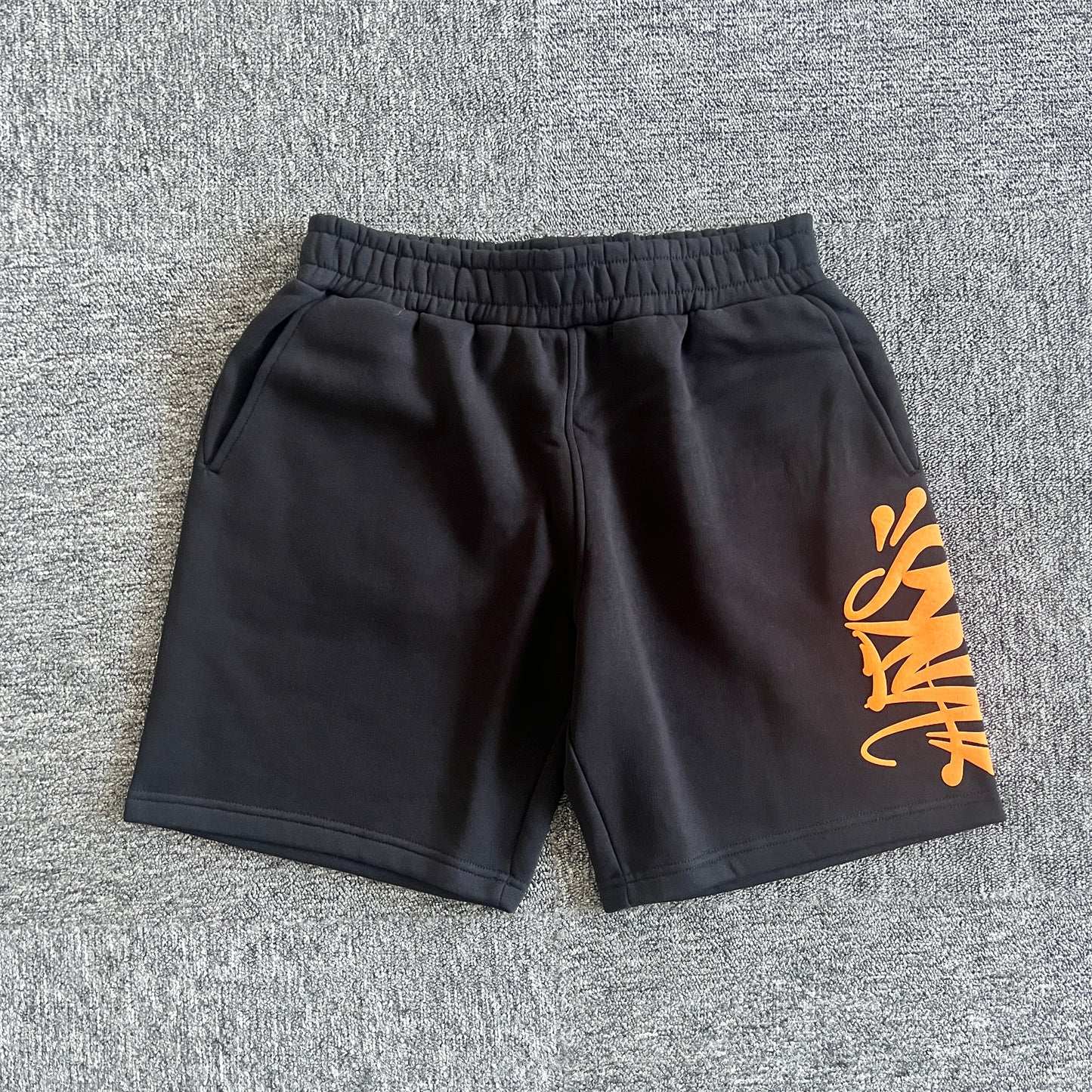 Syna World “Black Orange”