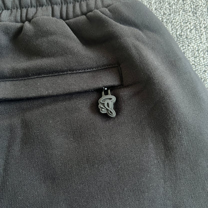 Syna World “Black Orange”