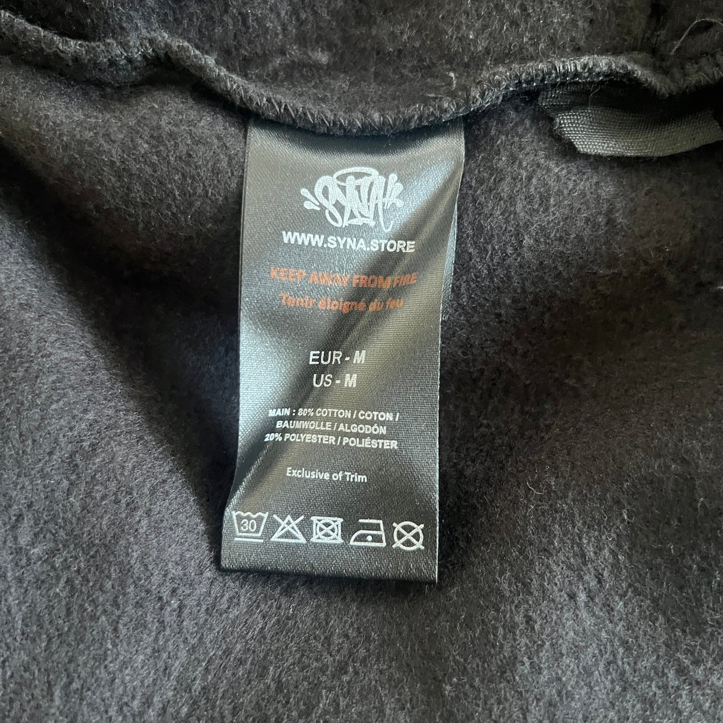 Syna World “Black Orange”