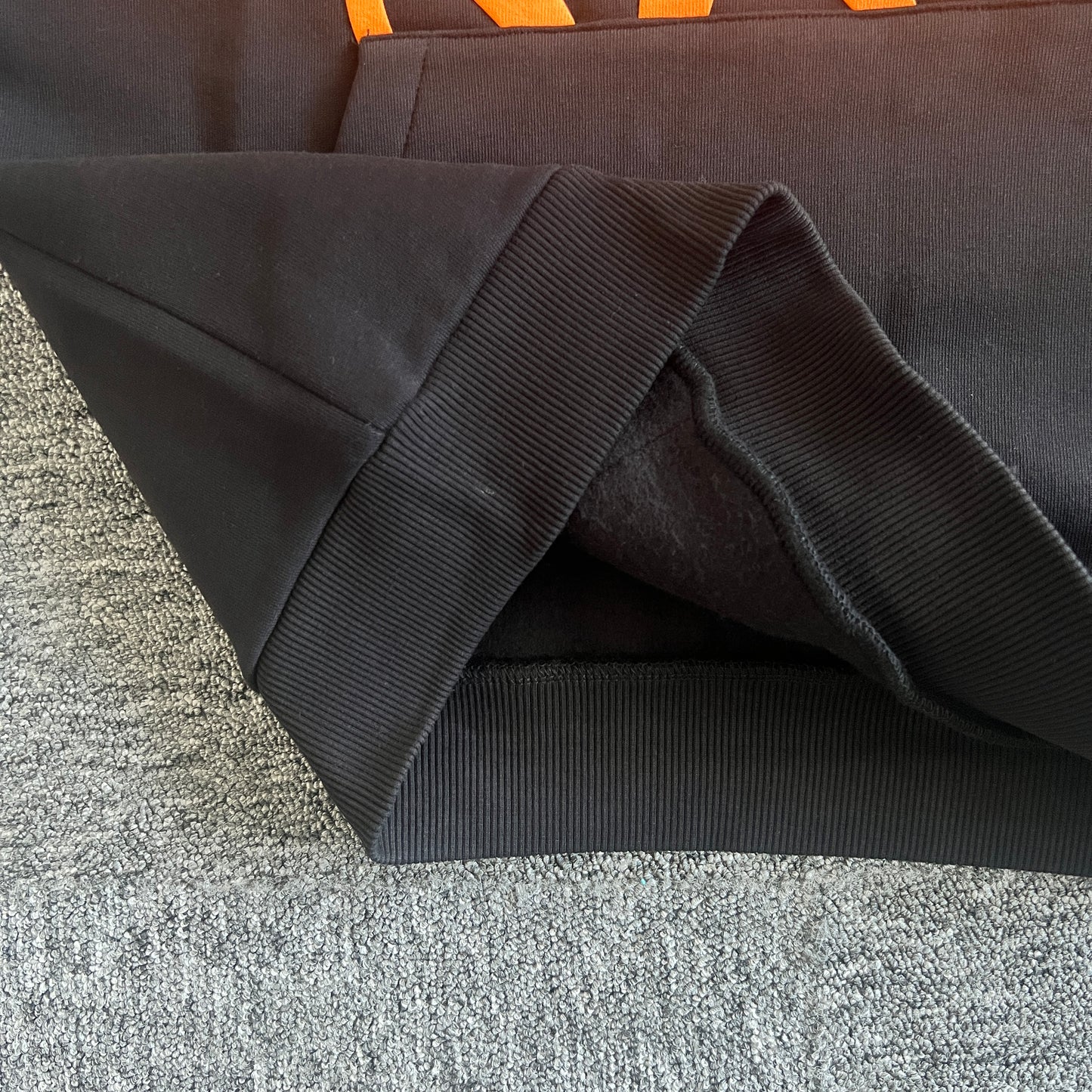 Syna World “Black Orange”