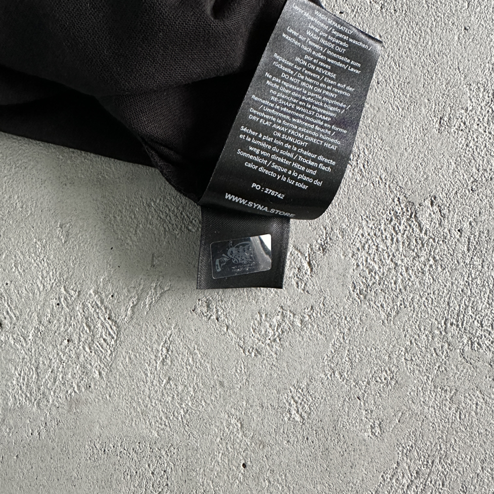 Syna World Rchy “Black Gray”