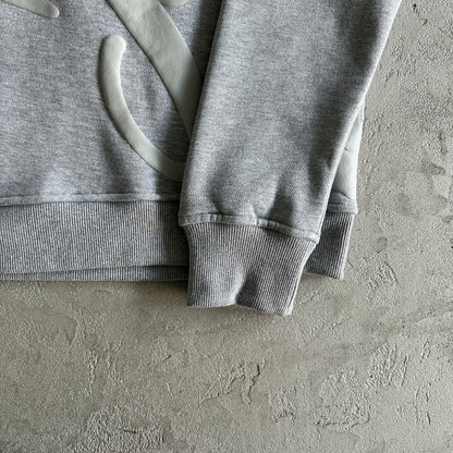 Syna World Round Neck “Greay”