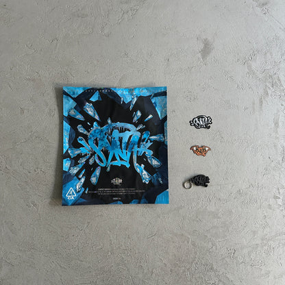 Syna World Down Jacket “Black Blue”