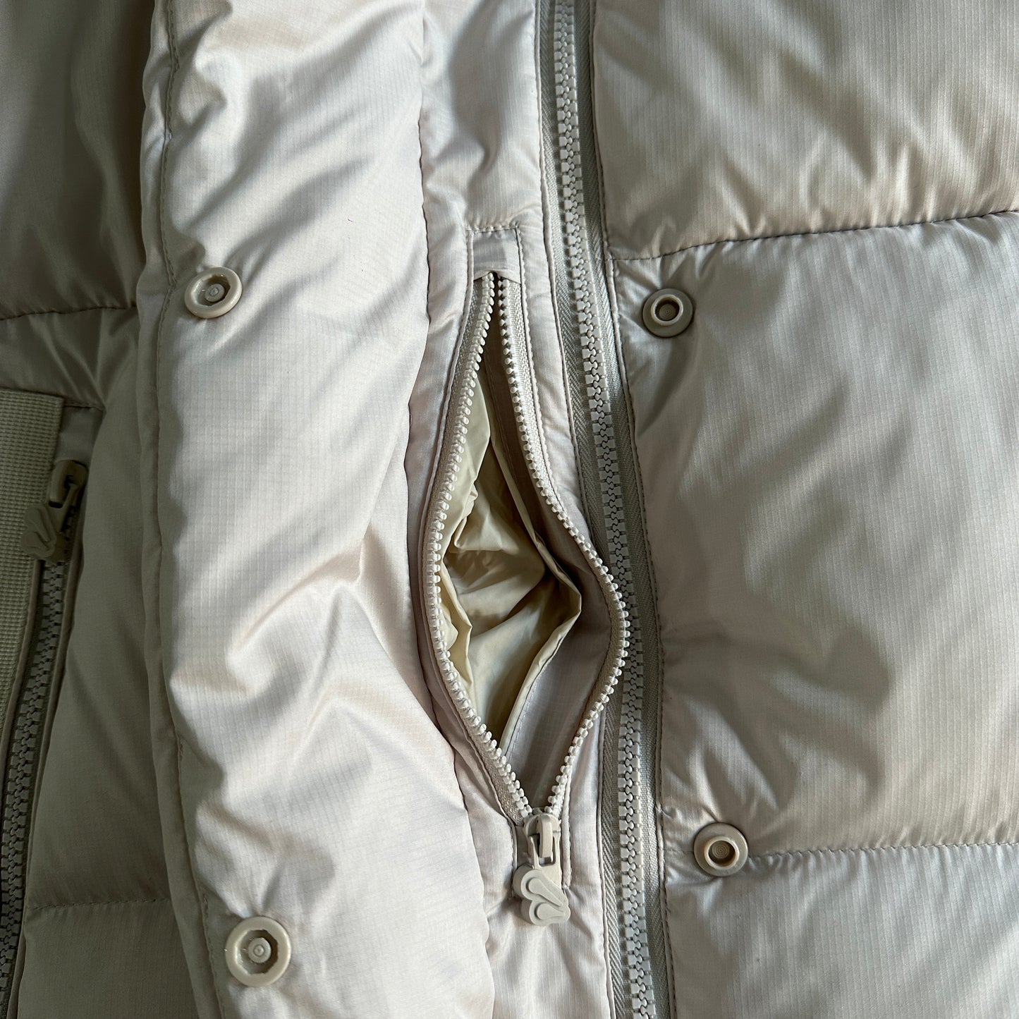 Syna World Down Jacket “Off White”