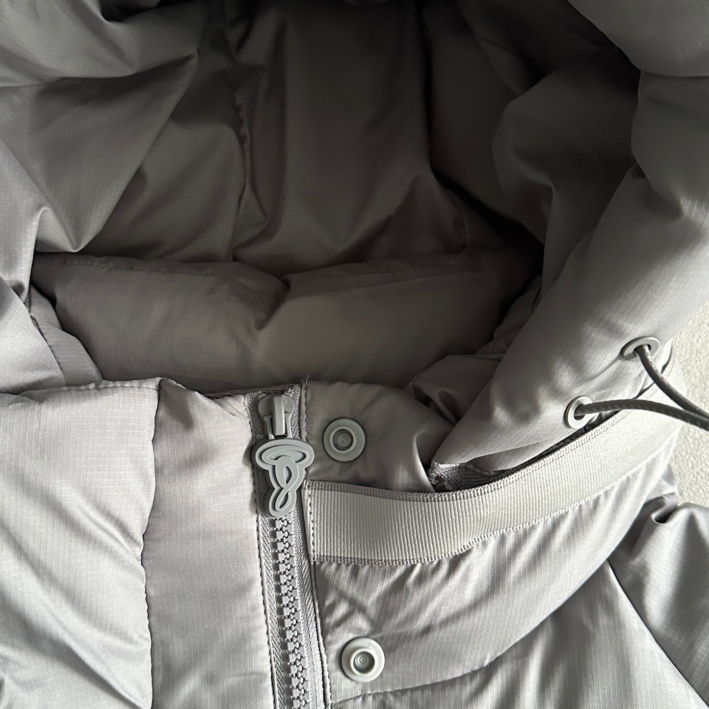 Syna World Down Jacket “Grey”