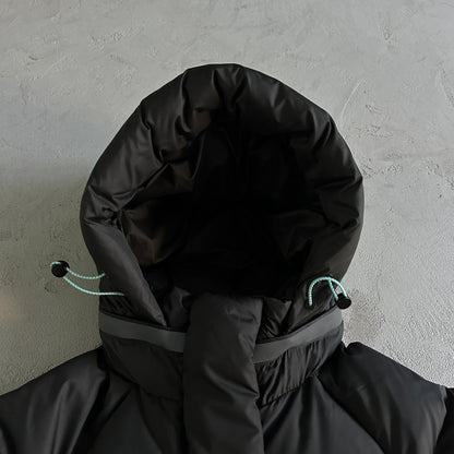 Syna World Down Jacket “Black Blue”