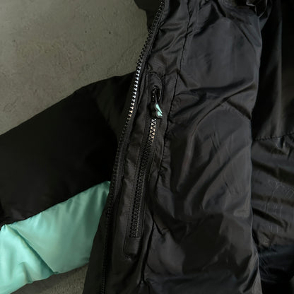Syna World Down Jacket “Black Blue”