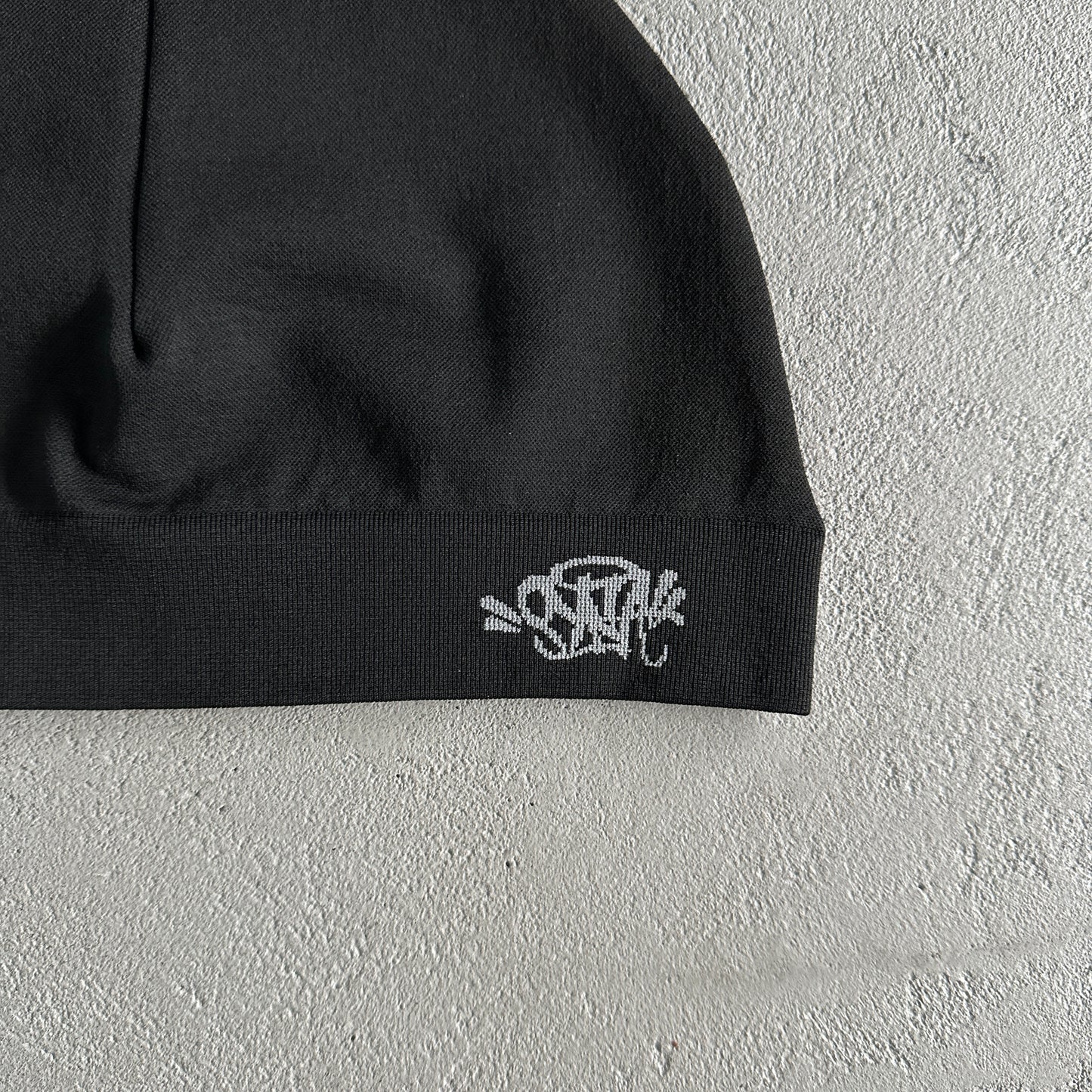 Syna Touca Seamless “Black”