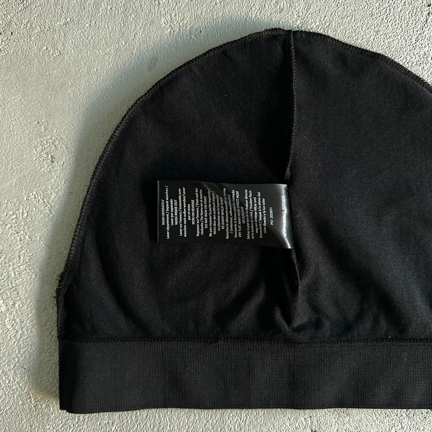 Syna Touca Seamless “Black”